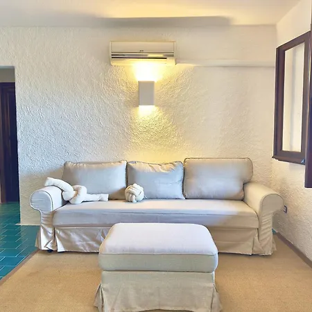 Apartamento New! Private Garden, Sleeps 8 In - Wifi & Private Parking - By Coral