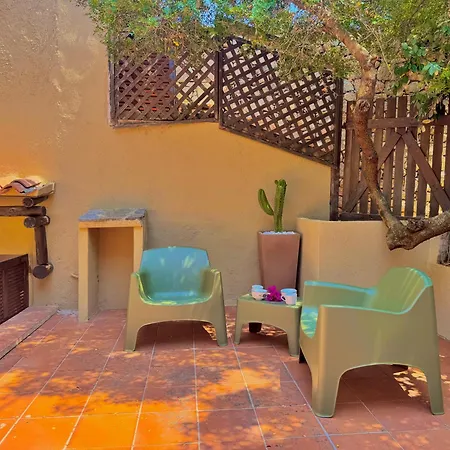 アパート New! Private Garden, Sleeps 8 In - Wifi & Private Parking - By Coral